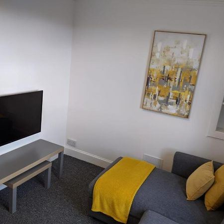 Glenclova - No 5 Bellyeoman, Bright Two Bedroom Apartment Dunfermline Luaran gambar