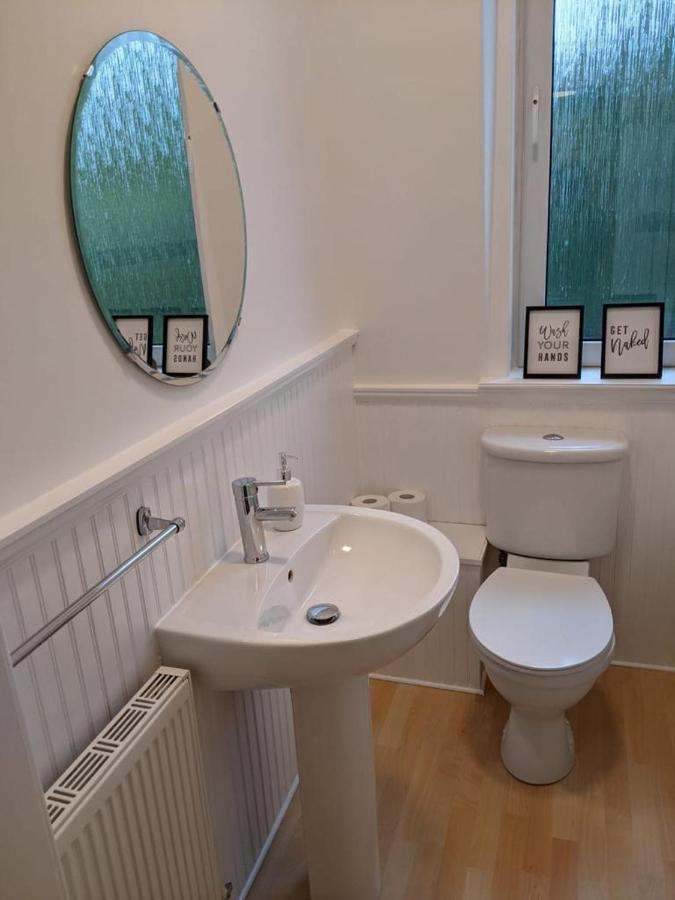 Glenclova - No 5 Bellyeoman, Bright Two Bedroom Apartment Dunfermline Luaran gambar