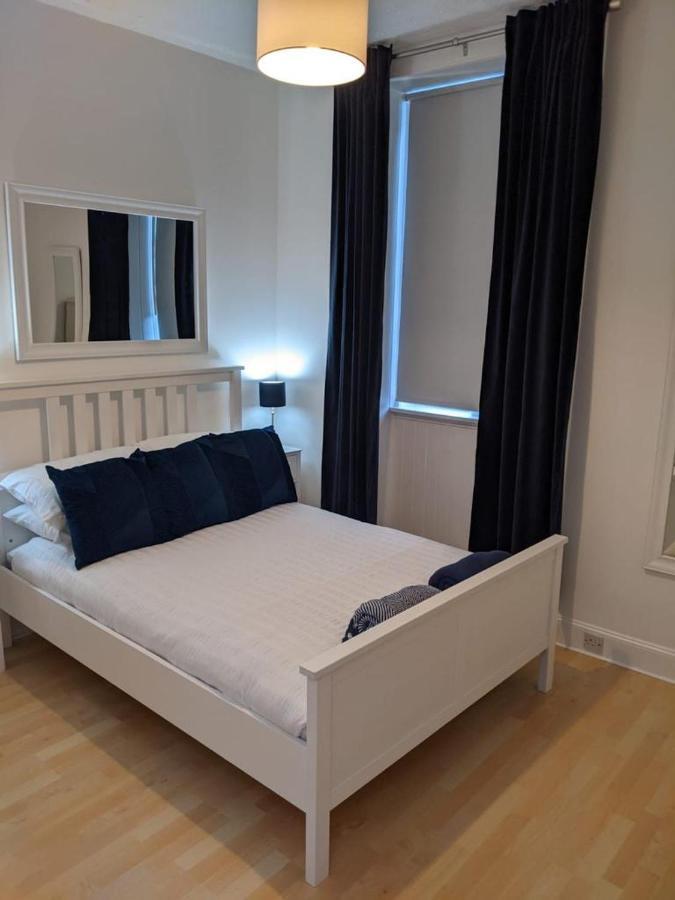 Glenclova - No 5 Bellyeoman, Bright Two Bedroom Apartment Dunfermline Luaran gambar