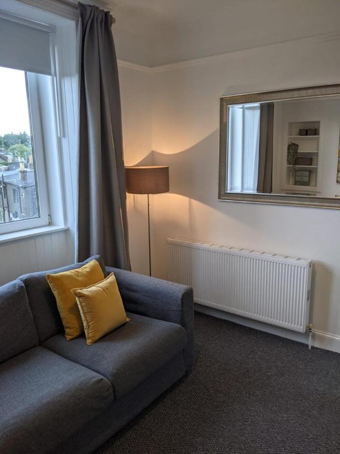 Glenclova - No 5 Bellyeoman, Bright Two Bedroom Apartment Dunfermline Luaran gambar