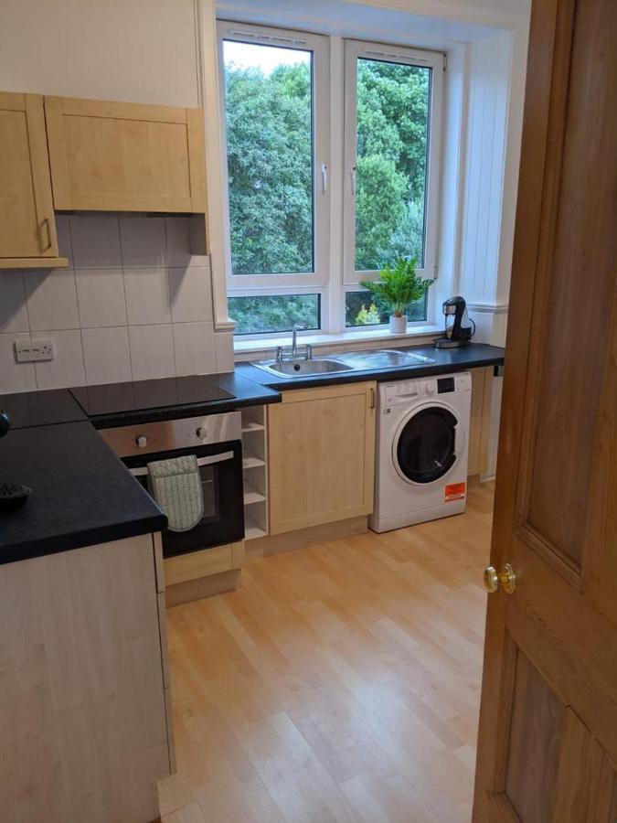Glenclova - No 5 Bellyeoman, Bright Two Bedroom Apartment Dunfermline Luaran gambar